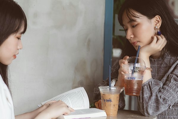 What are the risks and rewards of real estate crowdfunding?